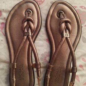 Michael kors sandals size 5